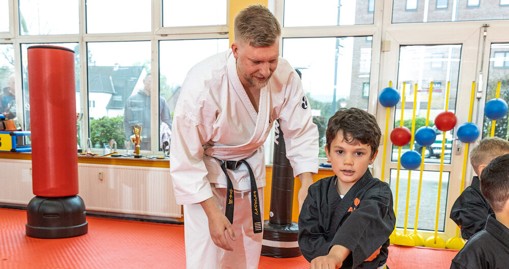 Kick-Point_Makara Sports_Kinderkarate_Minis_bearbeitet